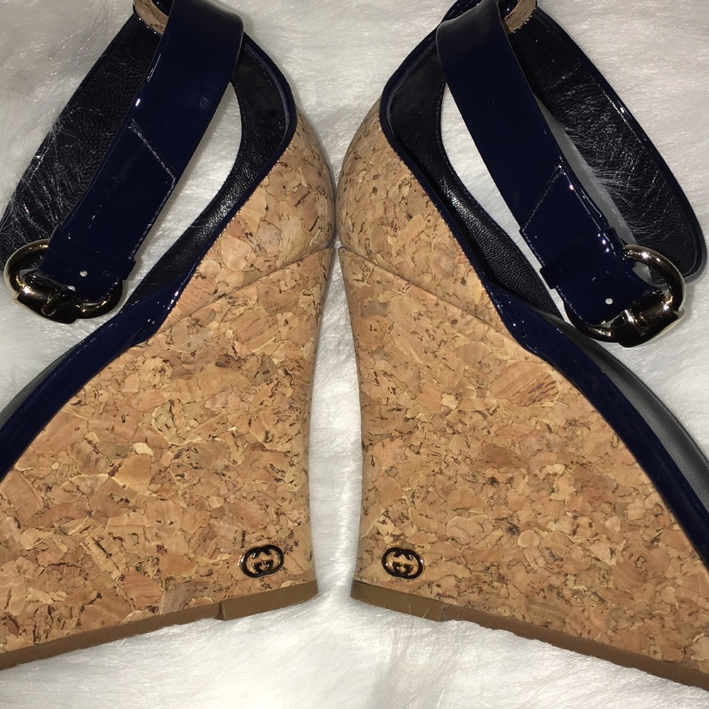 ❌SOLD❌ Gucci, 41, like new navy blue wedges - Picture 3 of 7